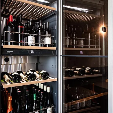 سينس فيوليت سويتس - للبالغين فقط